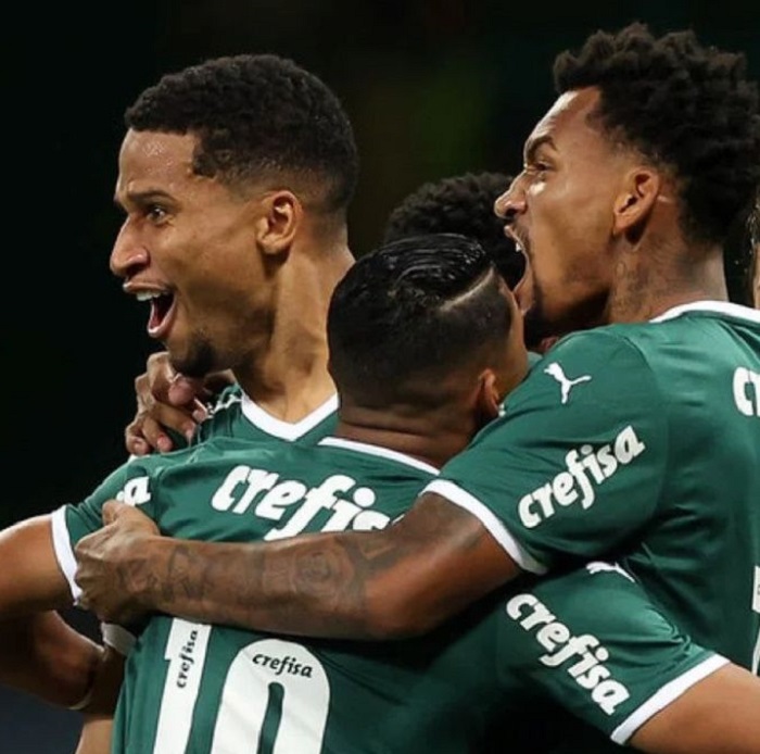 Palmeiras bate Santos e deslancha em 1º lugar no Grupo C do Paulistão